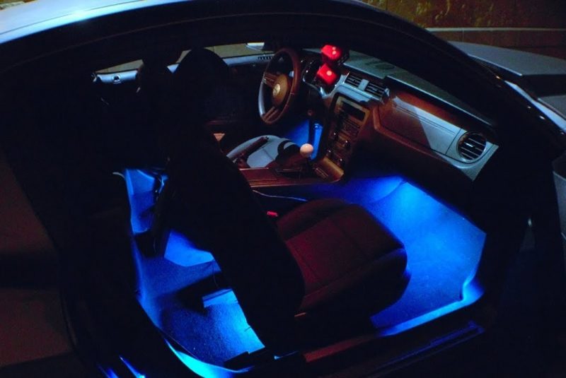 System Oświetlenia LED Do Samochodu – Oświetlenie Ambiente